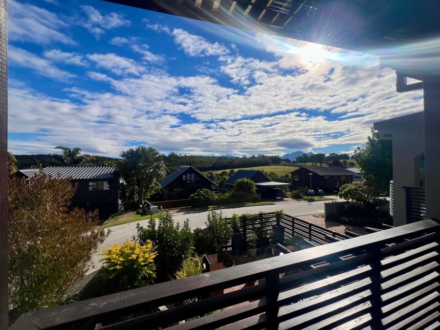 4 Bedroom Property for Sale in Herolds Bay Western Cape